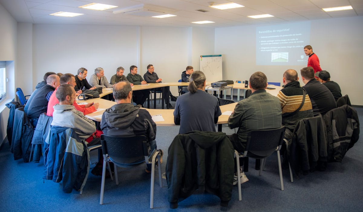 Segurtasuna, cursos y formación para la prevención de riesgos laborales.